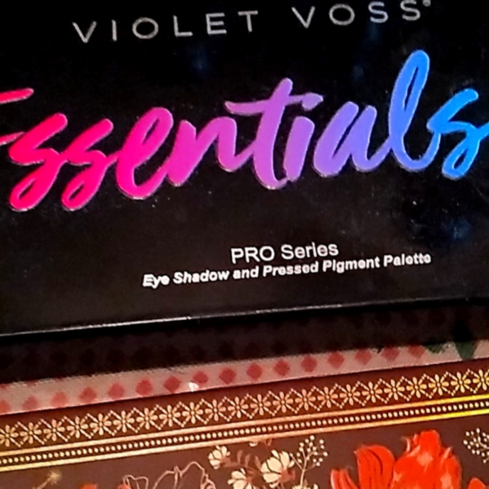 Makeup bundle and brushes